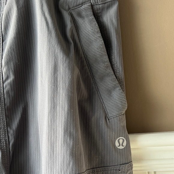 Lululemon Dance Studio Crop Pants Size 8 - Picture 4 of 9